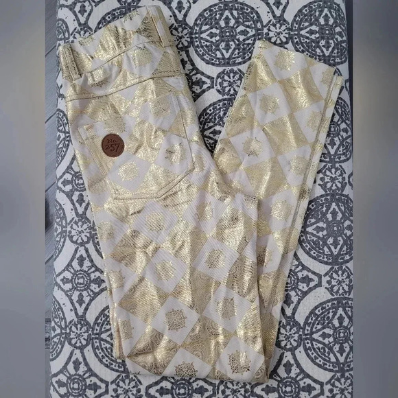 Universal Studios Hogwarts Express Ticket Pants - Picture 5 of 9